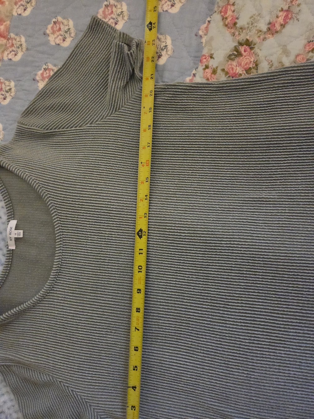Plus Size Ribbed Short-Sleeve Tee - Picture 4 of 5